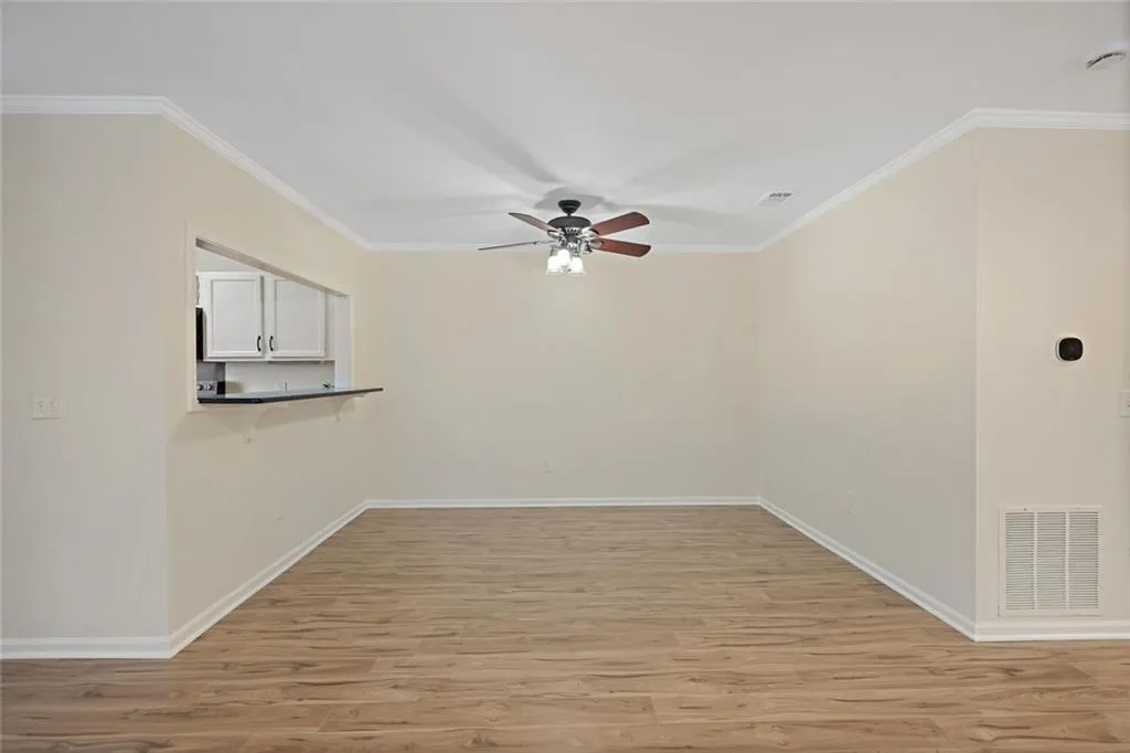 911 Hollyfax Circle Ne, Atlanta, Georgia 30328, 2 Bedrooms Bedrooms, ,2 BathroomsBathrooms,Residential,For Sale,911 Hollyfax Circle Ne,7726025