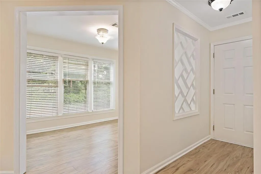 911 Hollyfax Circle Ne, Atlanta, Georgia 30328, 2 Bedrooms Bedrooms, ,2 BathroomsBathrooms,Residential,For Sale,911 Hollyfax Circle Ne,7726025