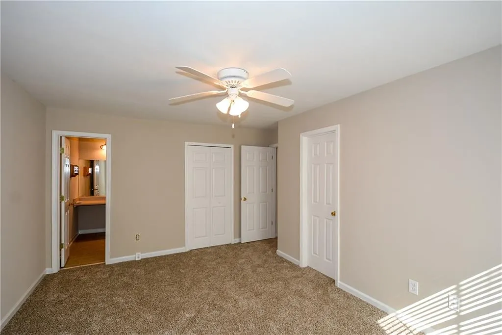 403 Brighton Point, Sandy Springs, Georgia 30328, 2 Bedrooms Bedrooms, ,2 BathroomsBathrooms,Residential,Sold,403 Brighton Point,5923889