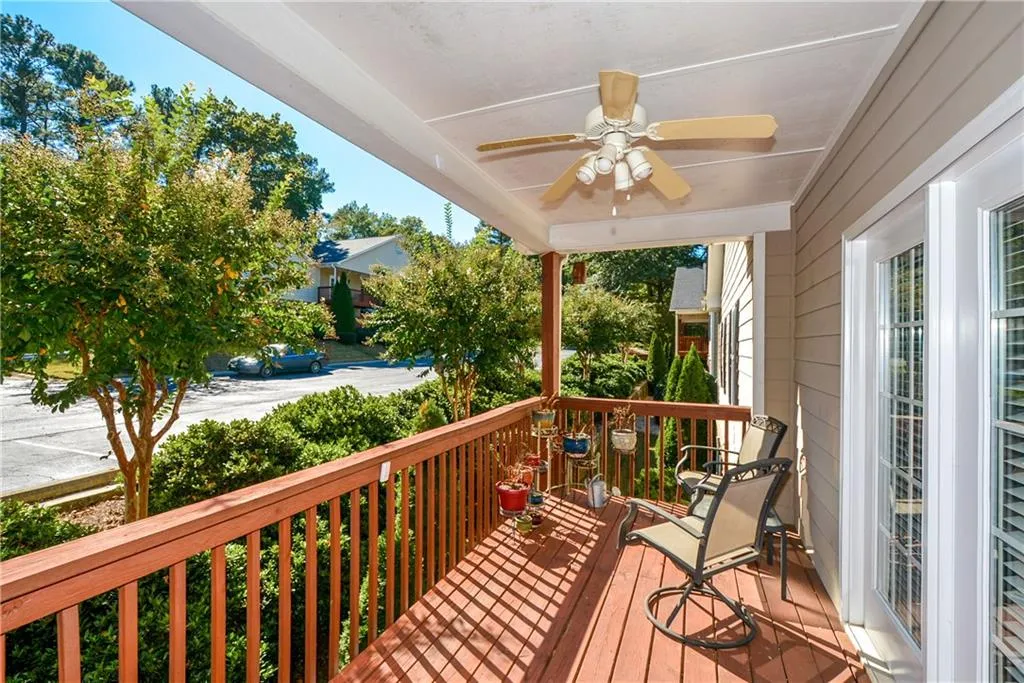 403 Brighton Point, Sandy Springs, Georgia 30328, 2 Bedrooms Bedrooms, ,2 BathroomsBathrooms,Residential,Sold,403 Brighton Point,5923889