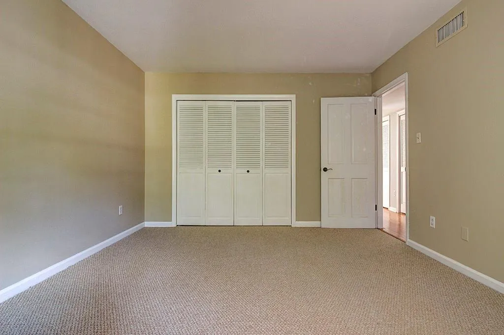 139 Woodmere Square Unit -, Atlanta, Georgia 30327, 2 Bedrooms Bedrooms, ,2 BathroomsBathrooms,Residential,Sold,139 Woodmere Square Unit -,5800553
