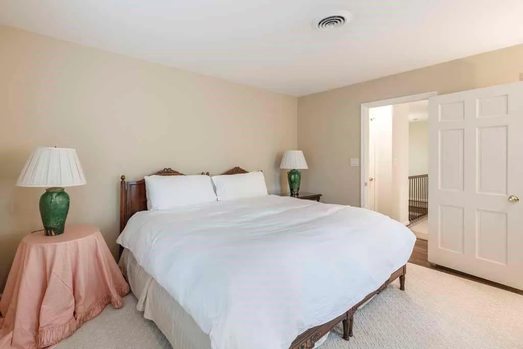 1060 Mountain Creek Trail, Sandy Springs, Georgia 30328, 4 Bedrooms Bedrooms, ,3 BathroomsBathrooms,Residential,Sold,1060 Mountain Creek Trail,7200622