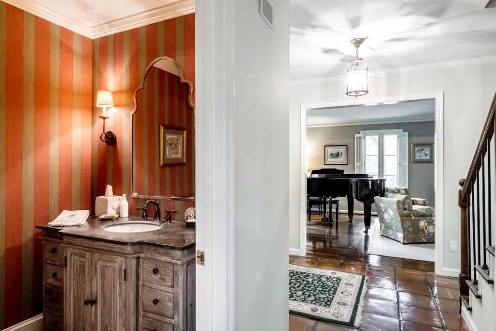 1060 Mountain Creek Trail, Sandy Springs, Georgia 30328, 4 Bedrooms Bedrooms, ,3 BathroomsBathrooms,Residential,Sold,1060 Mountain Creek Trail,7200622