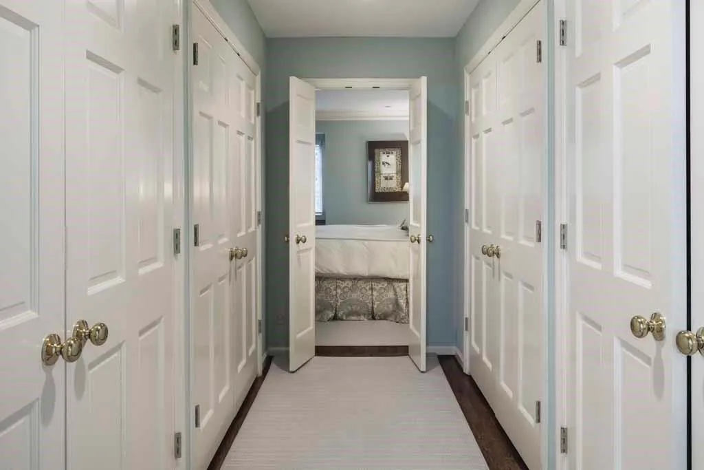 1060 Mountain Creek Trail, Sandy Springs, Georgia 30328, 4 Bedrooms Bedrooms, ,3 BathroomsBathrooms,Residential,Sold,1060 Mountain Creek Trail,7200622