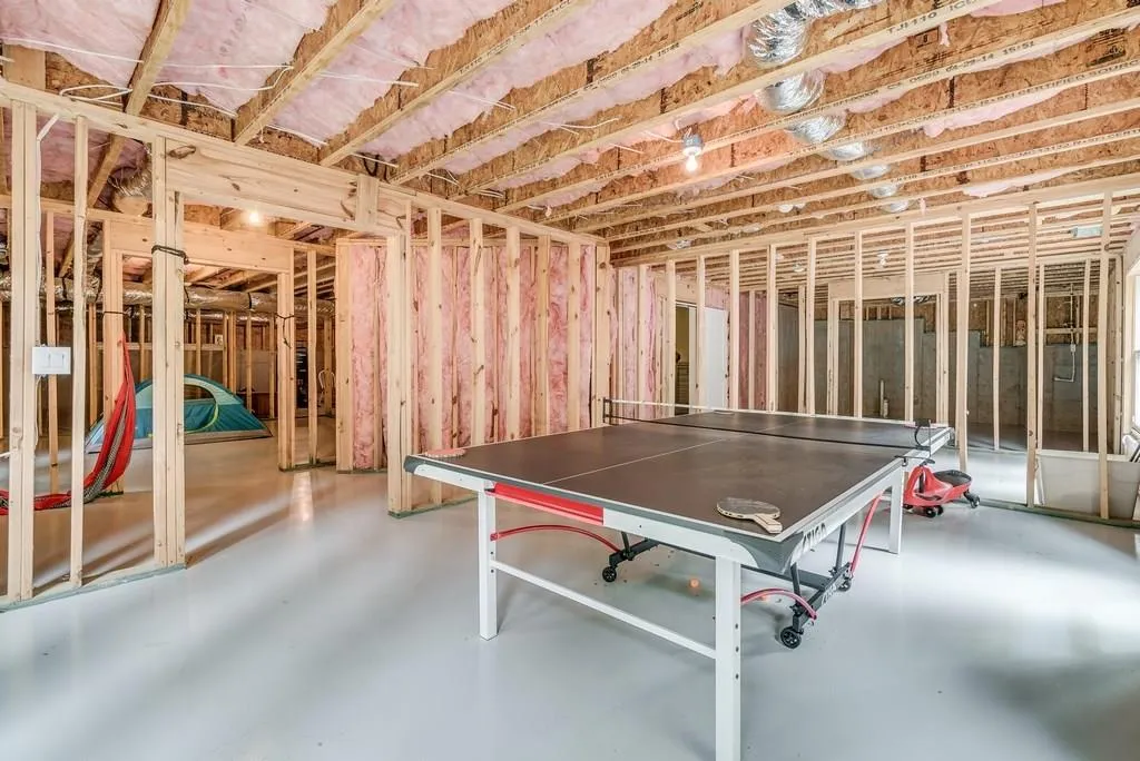 20 W Belle Isle Road, Sandy Springs, Georgia 30342, 5 Bedrooms Bedrooms, ,4 BathroomsBathrooms,Residential,Sold,20 W Belle Isle Road,6096099