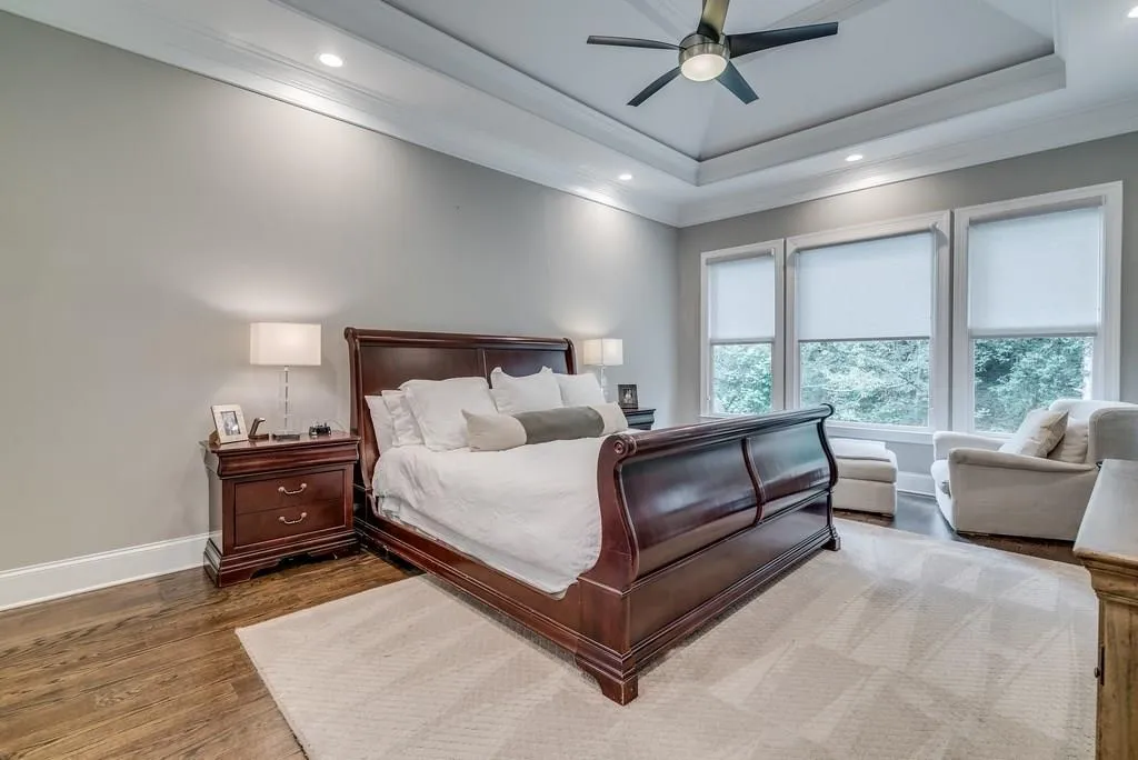 20 W Belle Isle Road, Sandy Springs, Georgia 30342, 5 Bedrooms Bedrooms, ,4 BathroomsBathrooms,Residential,Sold,20 W Belle Isle Road,6096099