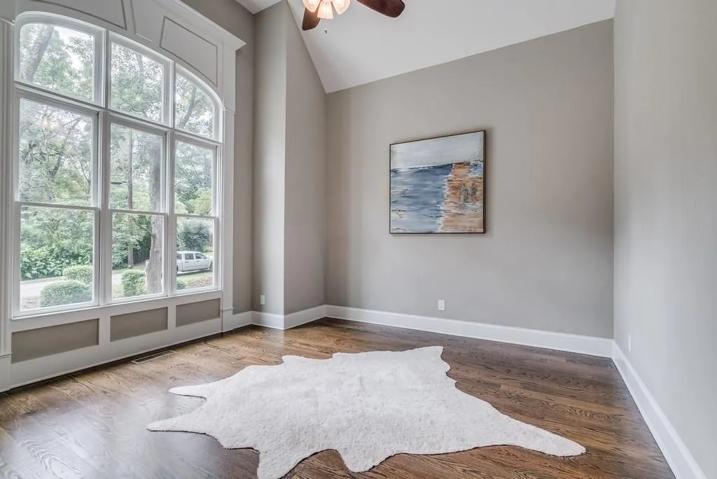 20 W Belle Isle Road, Sandy Springs, Georgia 30342, 5 Bedrooms Bedrooms, ,4 BathroomsBathrooms,Residential,Sold,20 W Belle Isle Road,6096099