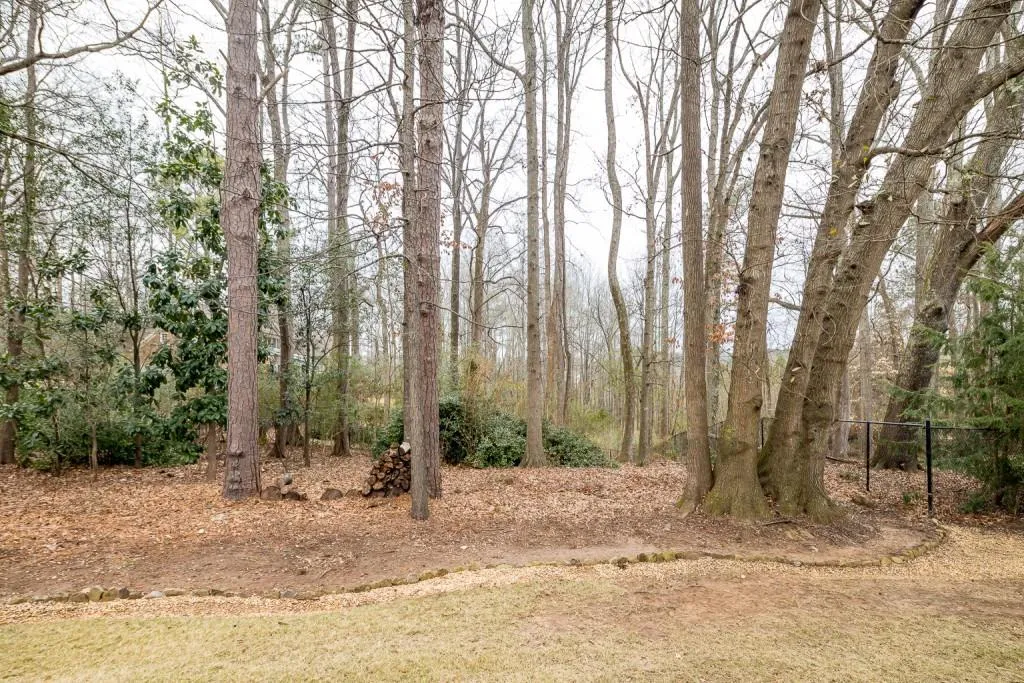 570 Avignon Court, Sandy Springs, Georgia 30350, 4 Bedrooms Bedrooms, ,3 BathroomsBathrooms,Residential,Sold,570 Avignon Court,6675596