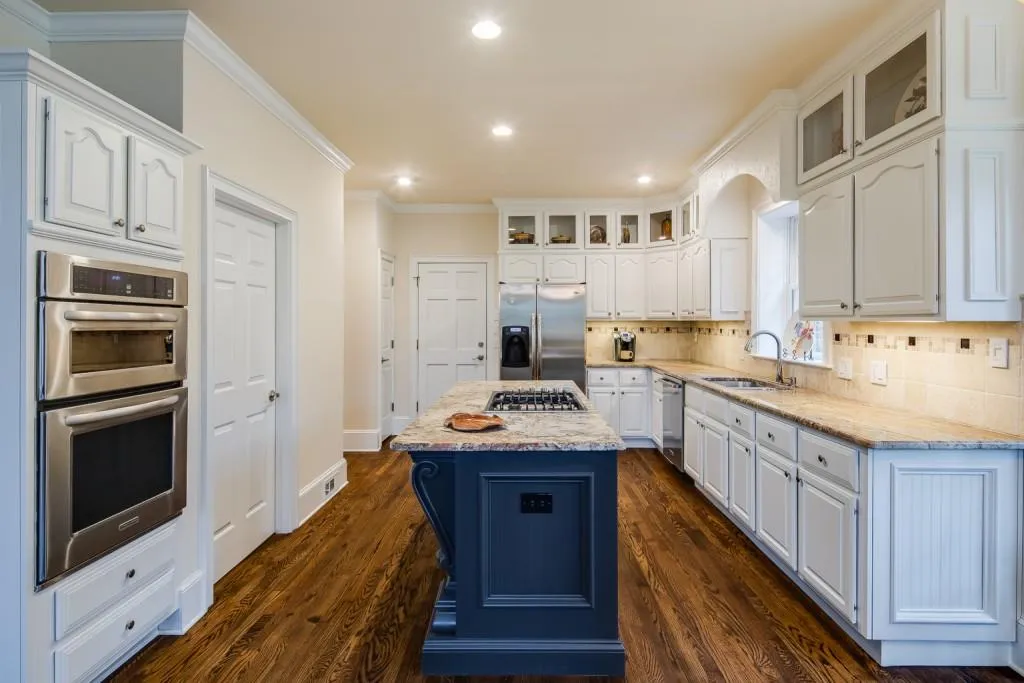 570 Avignon Court, Sandy Springs, Georgia 30350, 4 Bedrooms Bedrooms, ,3 BathroomsBathrooms,Residential,Sold,570 Avignon Court,6675596