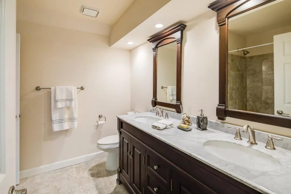 570 Avignon Court, Sandy Springs, Georgia 30350, 4 Bedrooms Bedrooms, ,3 BathroomsBathrooms,Residential,Sold,570 Avignon Court,6675596