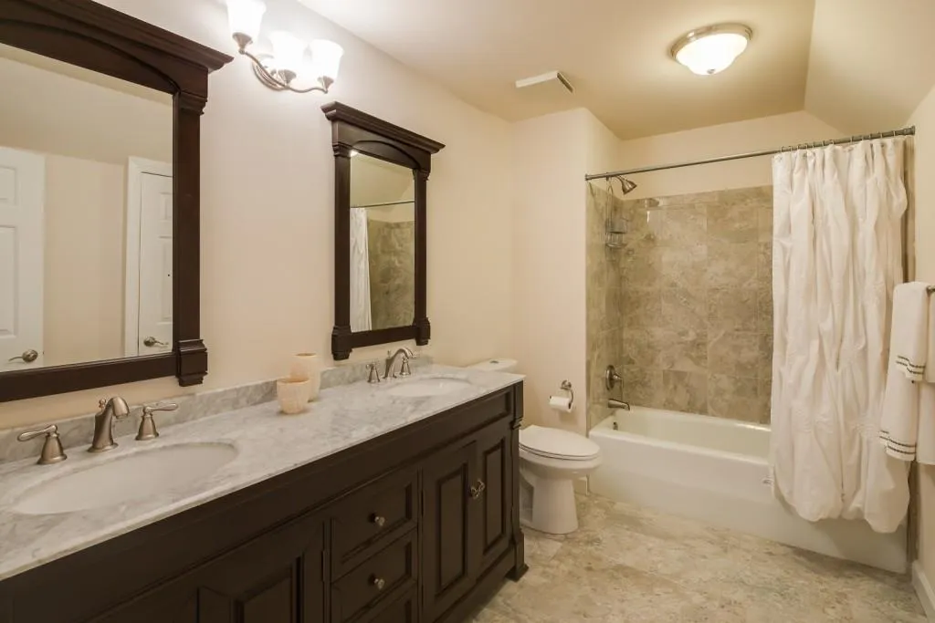 570 Avignon Court, Sandy Springs, Georgia 30350, 4 Bedrooms Bedrooms, ,3 BathroomsBathrooms,Residential,Sold,570 Avignon Court,6675596