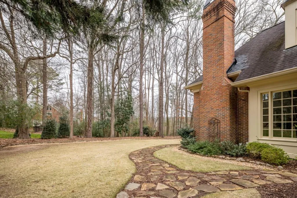 570 Avignon Court, Sandy Springs, Georgia 30350, 4 Bedrooms Bedrooms, ,3 BathroomsBathrooms,Residential,Sold,570 Avignon Court,6675596