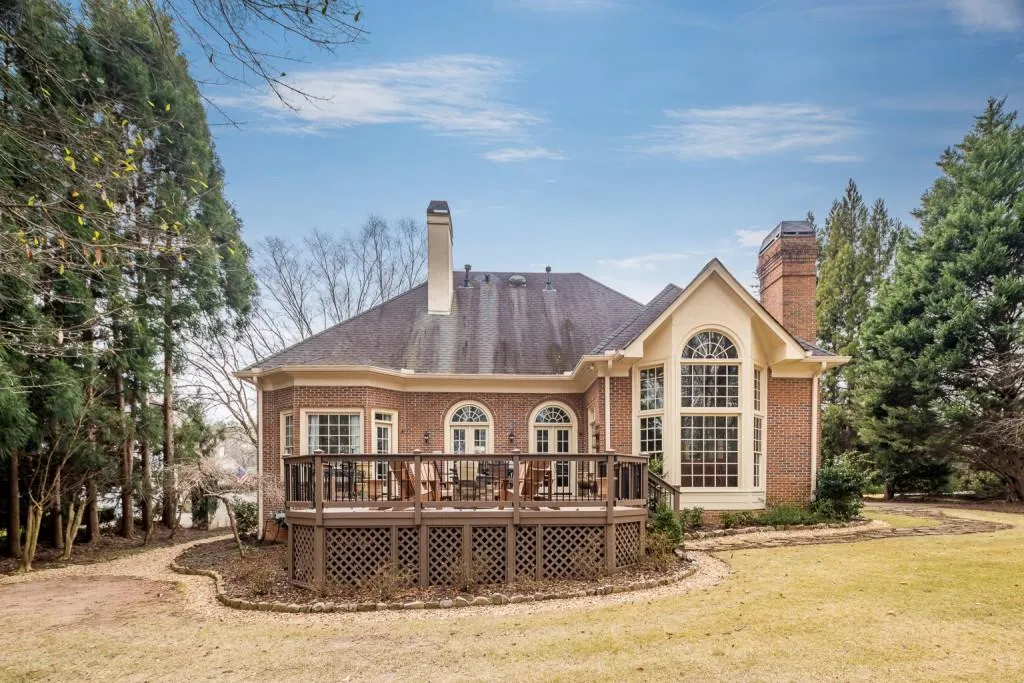 570 Avignon Court, Sandy Springs, Georgia 30350, 4 Bedrooms Bedrooms, ,3 BathroomsBathrooms,Residential,Sold,570 Avignon Court,6675596