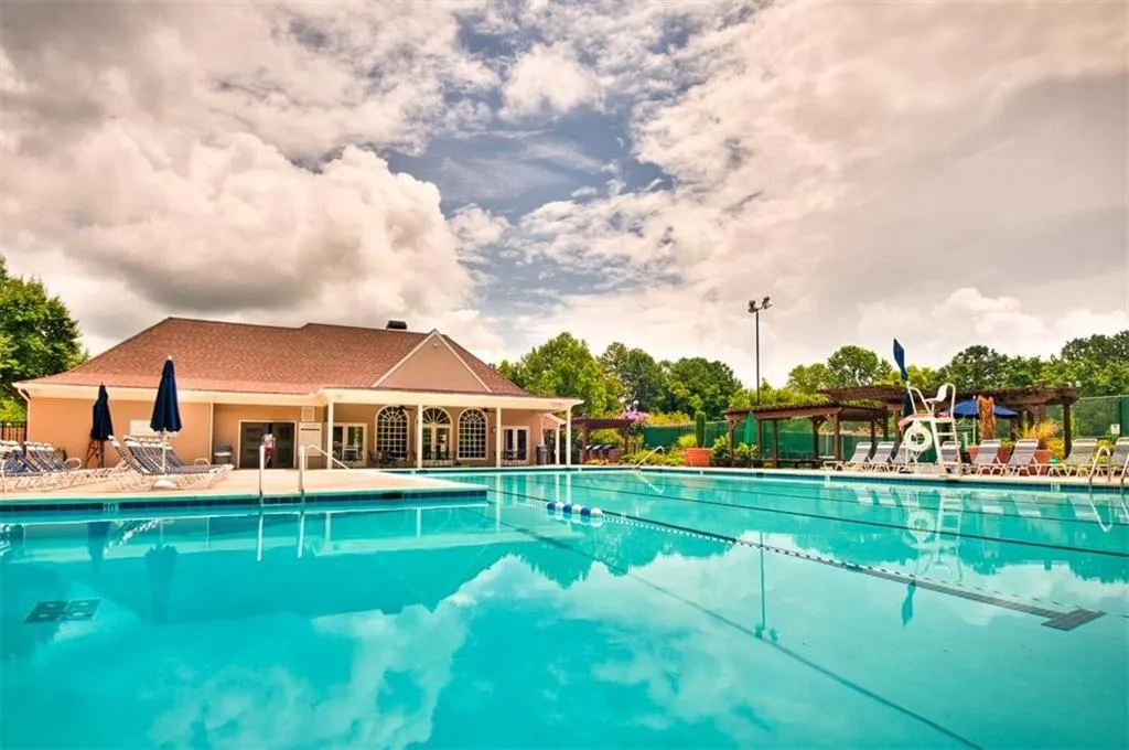 570 Avignon Court, Sandy Springs, Georgia 30350, 4 Bedrooms Bedrooms, ,3 BathroomsBathrooms,Residential,Sold,570 Avignon Court,6675596