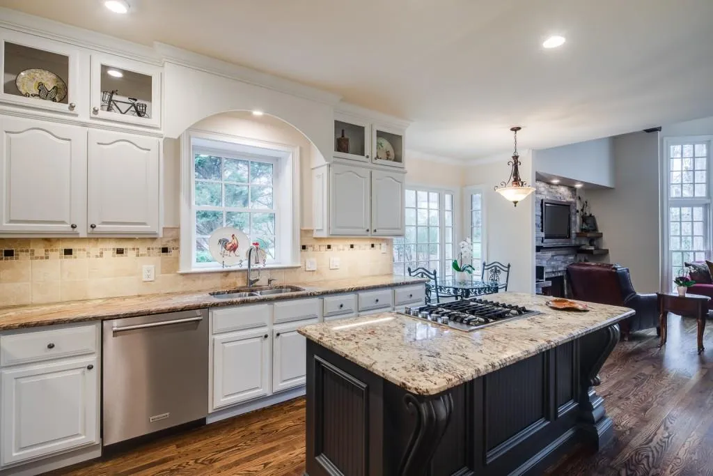 570 Avignon Court, Sandy Springs, Georgia 30350, 4 Bedrooms Bedrooms, ,3 BathroomsBathrooms,Residential,Sold,570 Avignon Court,6675596