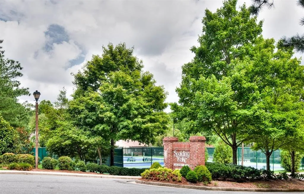 570 Avignon Court, Sandy Springs, Georgia 30350, 4 Bedrooms Bedrooms, ,3 BathroomsBathrooms,Residential,Sold,570 Avignon Court,6675596