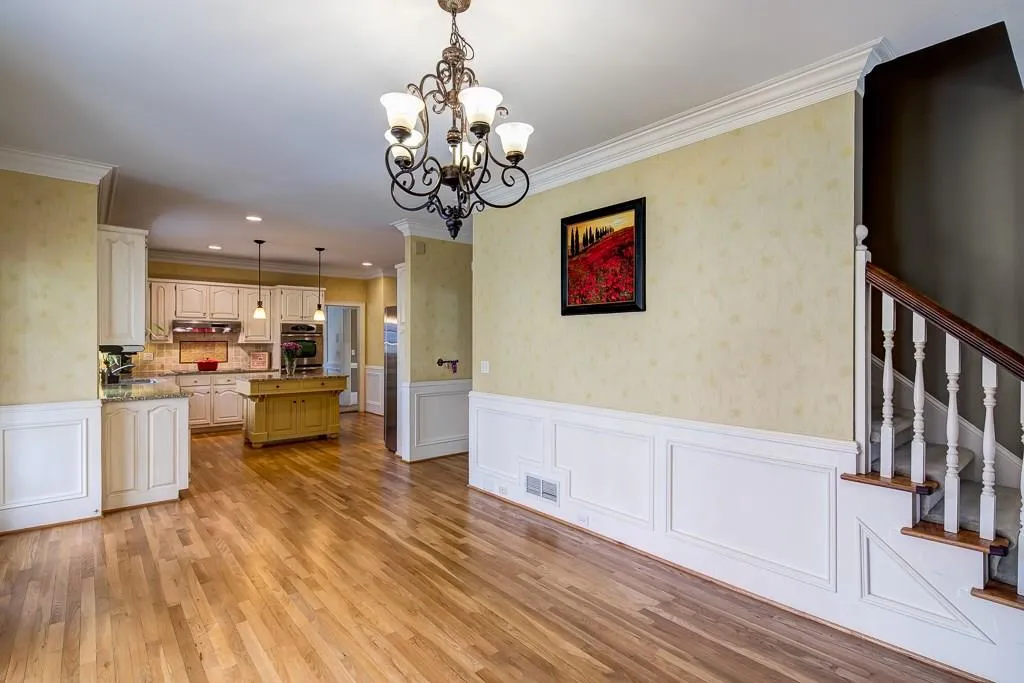 7615 Wolf Brook Drive, Sandy Springs, Georgia 30350, 5 Bedrooms Bedrooms, ,4 BathroomsBathrooms,Residential,Sold,7615 Wolf Brook Drive,6514029