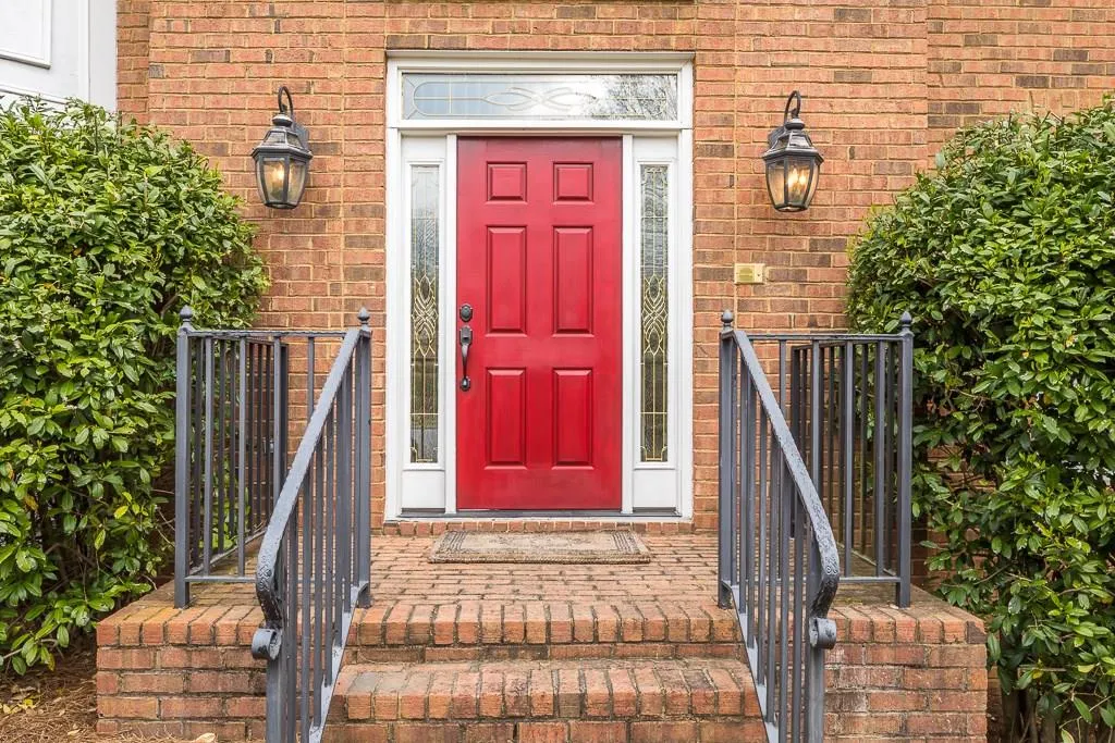 7615 Wolf Brook Drive, Sandy Springs, Georgia 30350, 5 Bedrooms Bedrooms, ,4 BathroomsBathrooms,Residential,Sold,7615 Wolf Brook Drive,6514029