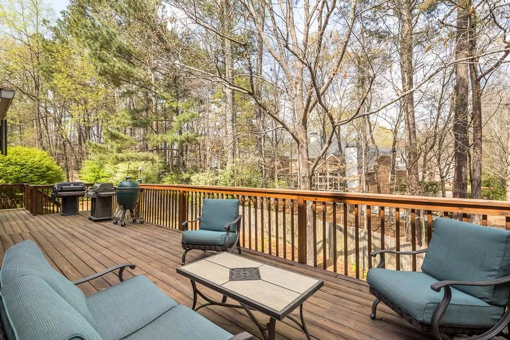 7615 Wolf Brook Drive, Sandy Springs, Georgia 30350, 5 Bedrooms Bedrooms, ,4 BathroomsBathrooms,Residential,Sold,7615 Wolf Brook Drive,6514029