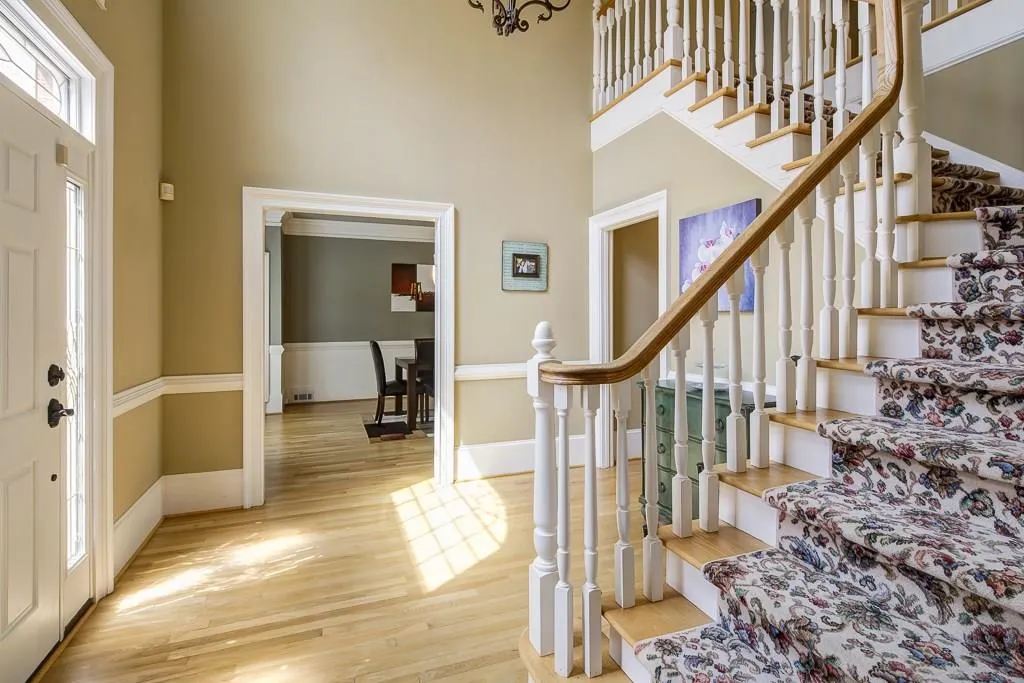 7615 Wolf Brook Drive, Sandy Springs, Georgia 30350, 5 Bedrooms Bedrooms, ,4 BathroomsBathrooms,Residential,Sold,7615 Wolf Brook Drive,6514029