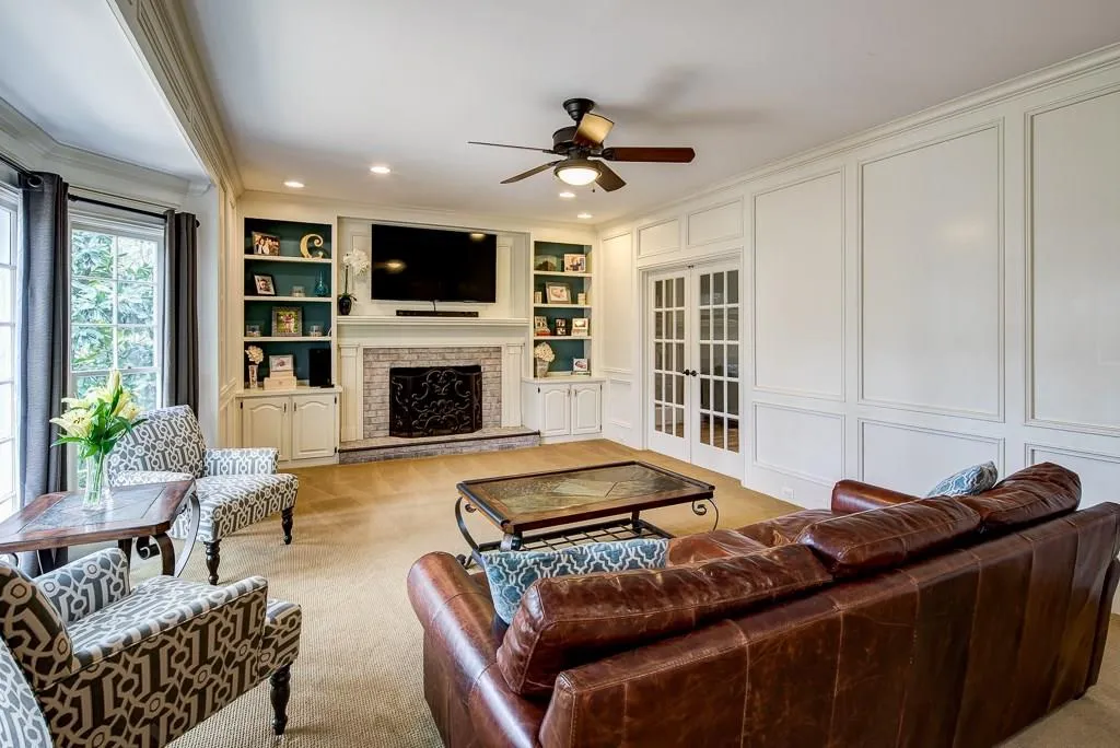 7615 Wolf Brook Drive, Sandy Springs, Georgia 30350, 5 Bedrooms Bedrooms, ,4 BathroomsBathrooms,Residential,Sold,7615 Wolf Brook Drive,6514029