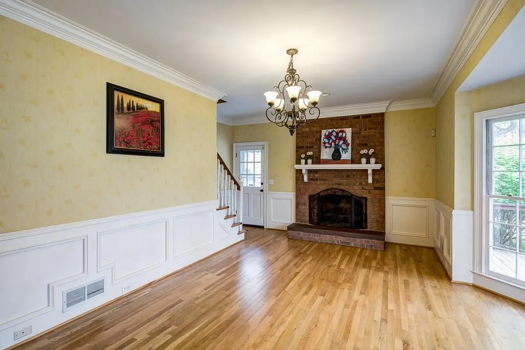 7615 Wolf Brook Drive, Sandy Springs, Georgia 30350, 5 Bedrooms Bedrooms, ,4 BathroomsBathrooms,Residential,Sold,7615 Wolf Brook Drive,6514029