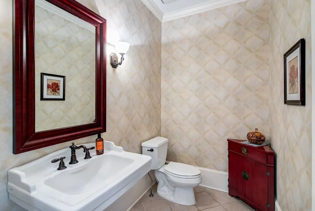 7615 Wolf Brook Drive, Sandy Springs, Georgia 30350, 5 Bedrooms Bedrooms, ,4 BathroomsBathrooms,Residential,Sold,7615 Wolf Brook Drive,6514029