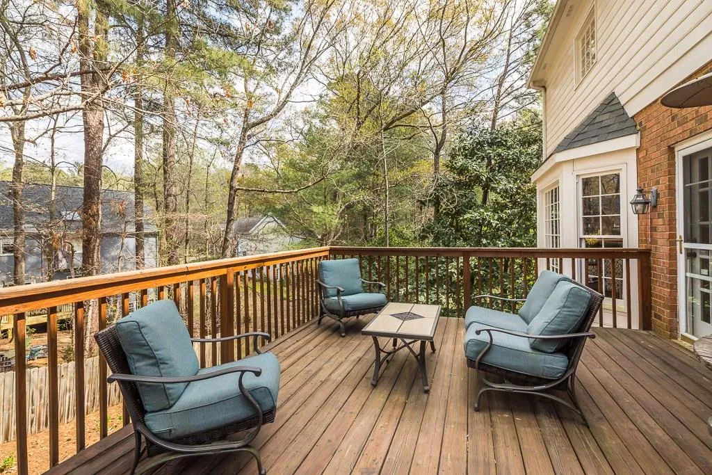 7615 Wolf Brook Drive, Sandy Springs, Georgia 30350, 5 Bedrooms Bedrooms, ,4 BathroomsBathrooms,Residential,Sold,7615 Wolf Brook Drive,6514029