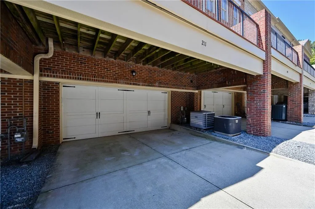 211 Riversgate Drive, Atlanta, Georgia 30339, 3 Bedrooms Bedrooms, ,3 BathroomsBathrooms,Residential,Sold,211 Riversgate Drive,6797108
