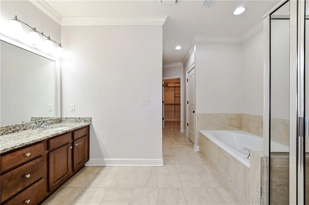 211 Riversgate Drive, Atlanta, Georgia 30339, 3 Bedrooms Bedrooms, ,3 BathroomsBathrooms,Residential,Sold,211 Riversgate Drive,6797108