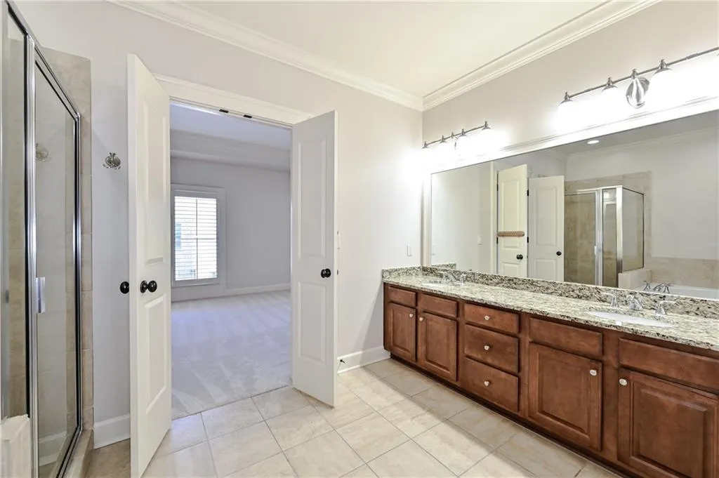 211 Riversgate Drive, Atlanta, Georgia 30339, 3 Bedrooms Bedrooms, ,3 BathroomsBathrooms,Residential,Sold,211 Riversgate Drive,6797108