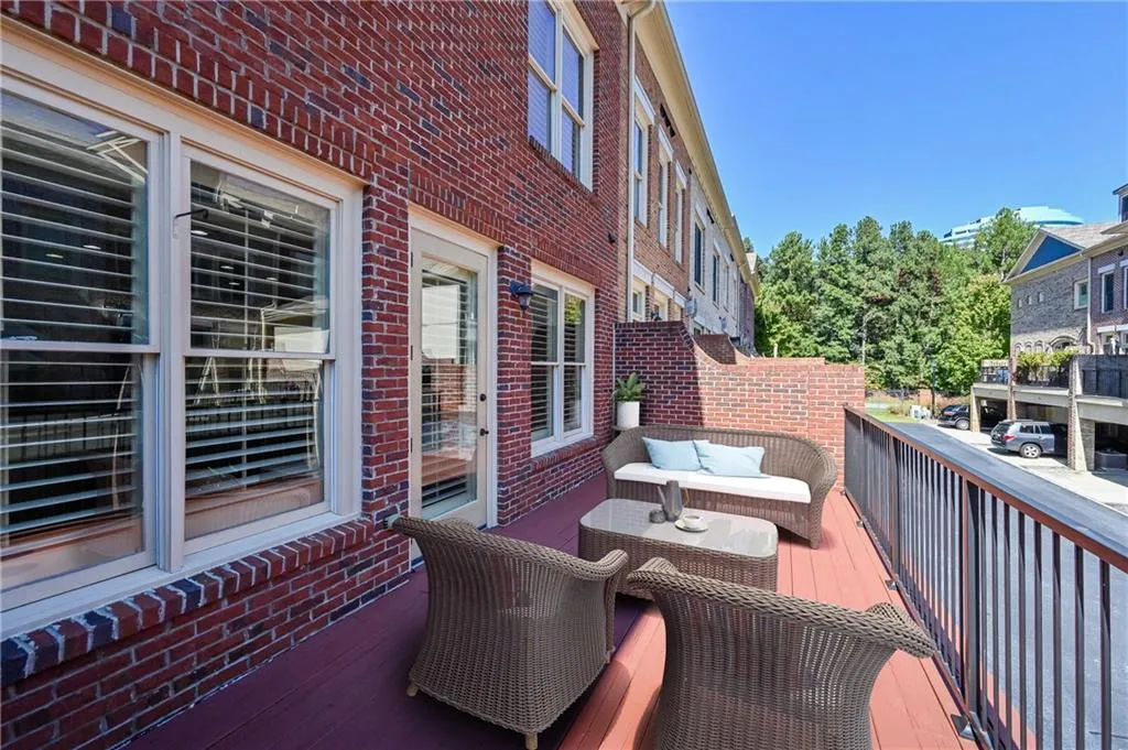 211 Riversgate Drive, Atlanta, Georgia 30339, 3 Bedrooms Bedrooms, ,3 BathroomsBathrooms,Residential,Sold,211 Riversgate Drive,6797108