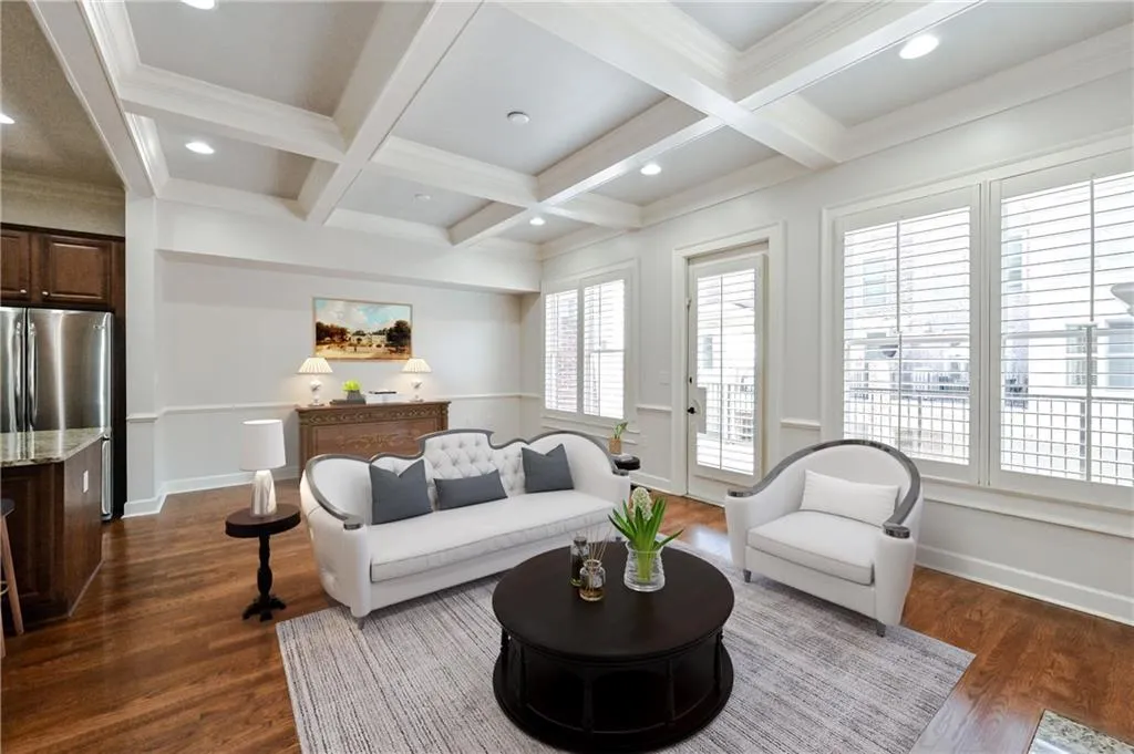 211 Riversgate Drive, Atlanta, Georgia 30339, 3 Bedrooms Bedrooms, ,3 BathroomsBathrooms,Residential,Sold,211 Riversgate Drive,6797108