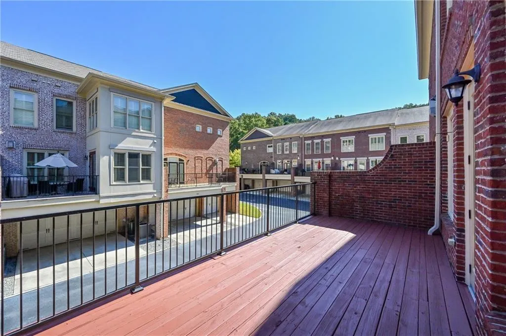 211 Riversgate Drive, Atlanta, Georgia 30339, 3 Bedrooms Bedrooms, ,3 BathroomsBathrooms,Residential,Sold,211 Riversgate Drive,6797108