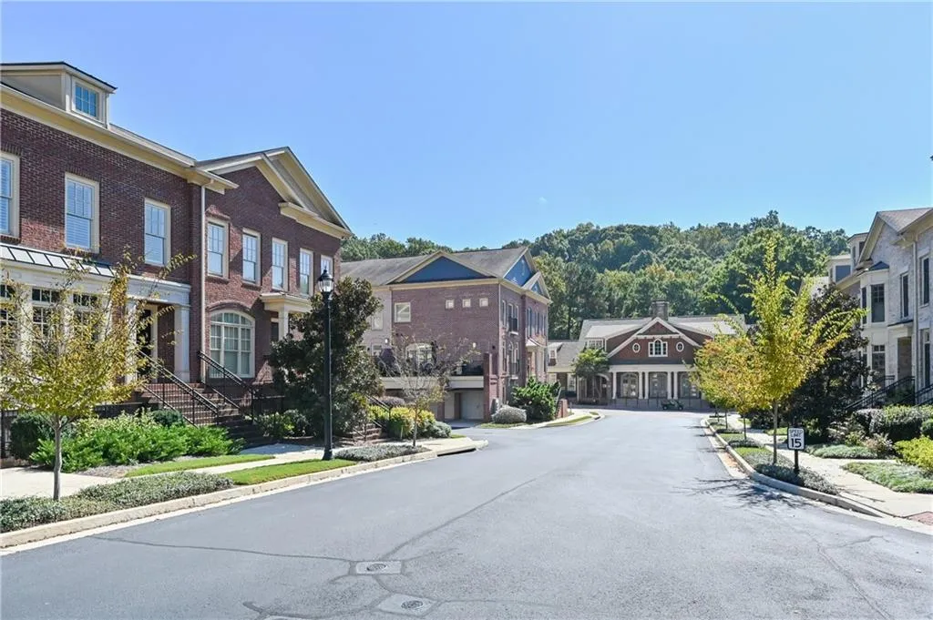 211 Riversgate Drive, Atlanta, Georgia 30339, 3 Bedrooms Bedrooms, ,3 BathroomsBathrooms,Residential,Sold,211 Riversgate Drive,6797108