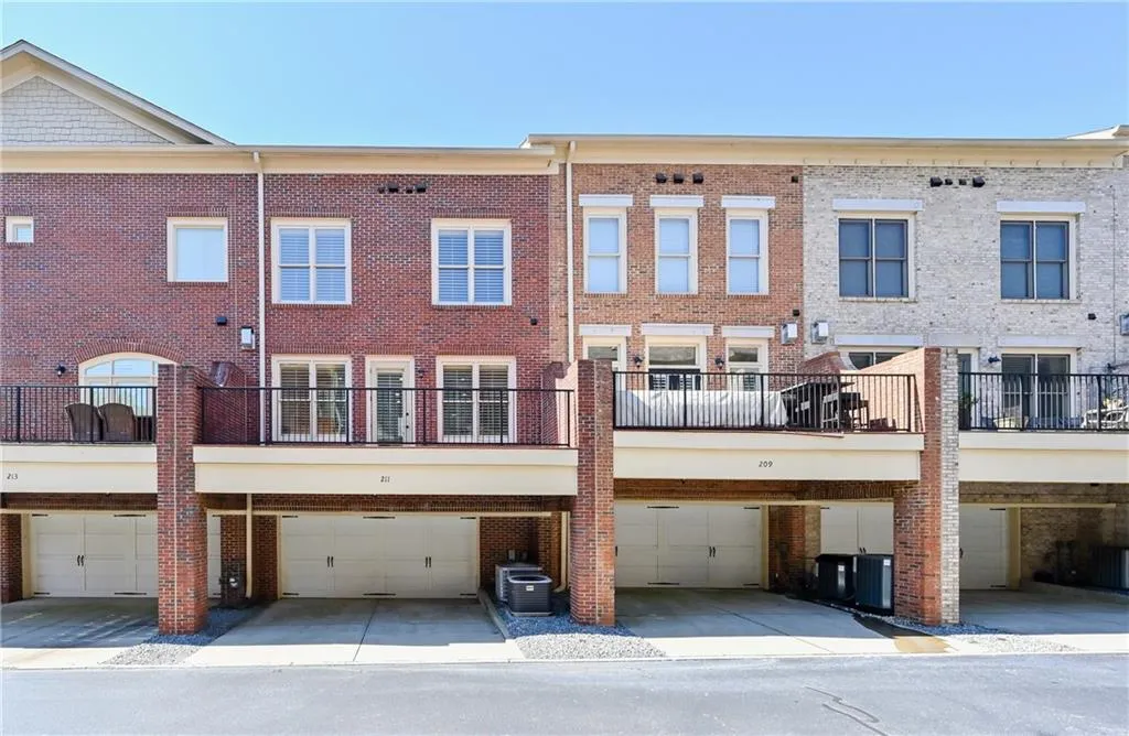 211 Riversgate Drive, Atlanta, Georgia 30339, 3 Bedrooms Bedrooms, ,3 BathroomsBathrooms,Residential,Sold,211 Riversgate Drive,6797108