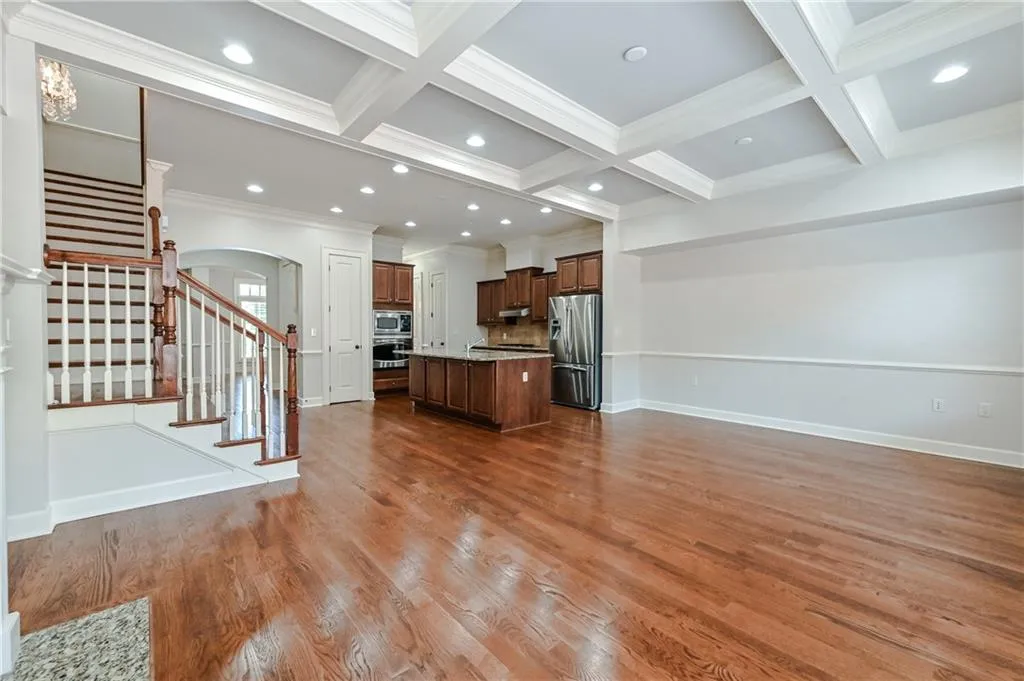 211 Riversgate Drive, Atlanta, Georgia 30339, 3 Bedrooms Bedrooms, ,3 BathroomsBathrooms,Residential,Sold,211 Riversgate Drive,6797108