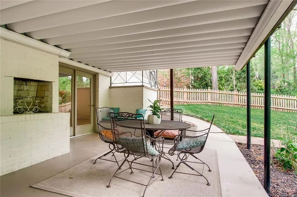 435 Forest Hills Drive Ne, Atlanta, Georgia 30342, 3 Bedrooms Bedrooms, ,3 BathroomsBathrooms,Residential,Sold,435 Forest Hills Drive Ne,6542951