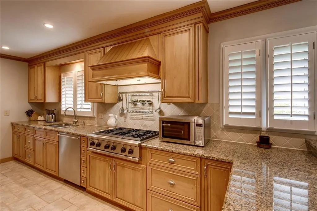 435 Forest Hills Drive Ne, Atlanta, Georgia 30342, 3 Bedrooms Bedrooms, ,3 BathroomsBathrooms,Residential,Sold,435 Forest Hills Drive Ne,6542951
