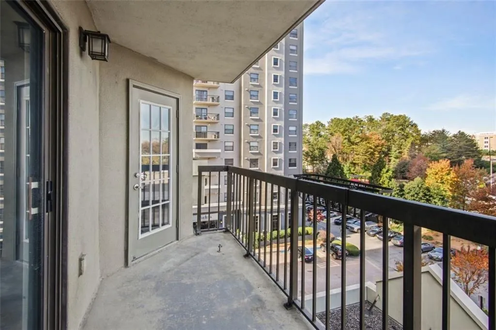 795 Hammond Drive Unit 501, Atlanta, Georgia 30328, 2 Bedrooms Bedrooms, ,1 BathroomBathrooms,Residential,Sold,795 Hammond Drive Unit 501,6974766