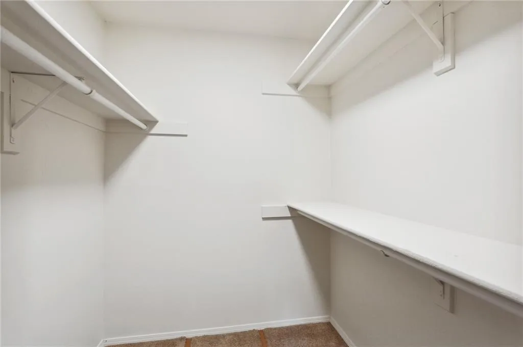 407 Natchez Trace, Sandy Springs, Georgia 30350, 2 Bedrooms Bedrooms, ,2 BathroomsBathrooms,Residential,Sold,407 Natchez Trace,7197668