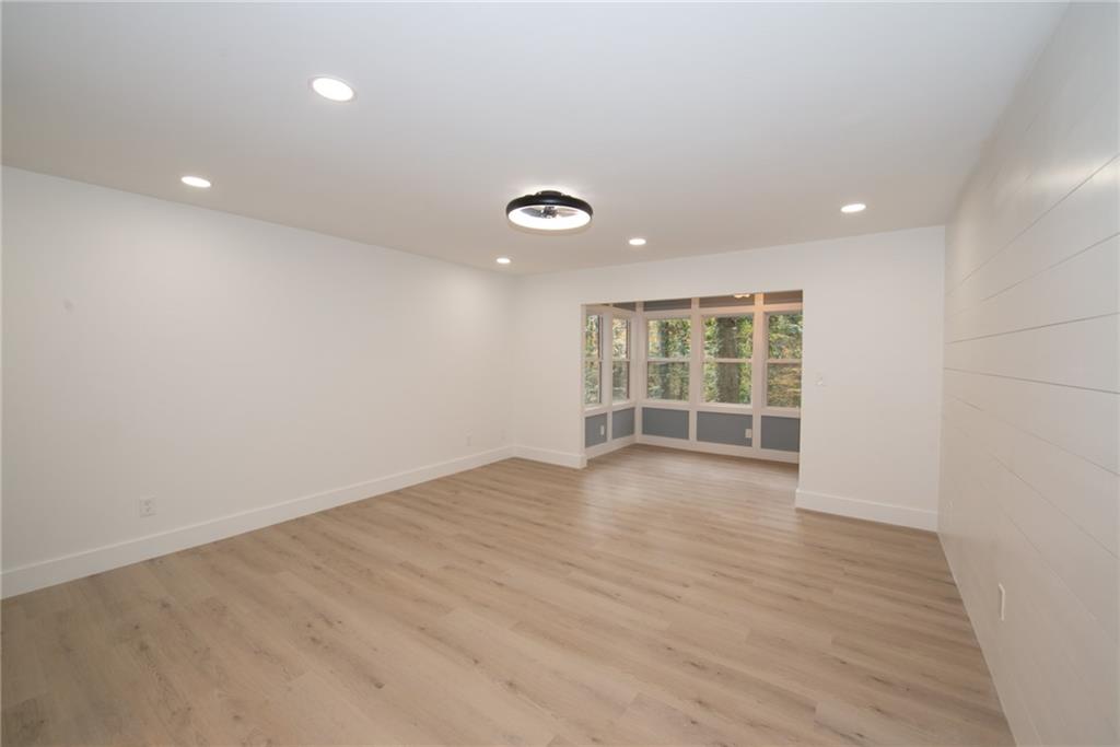 5143 Roswell Road Unit 2, Sandy Springs, Georgia 30342, 2 Bedrooms Bedrooms, ,2 BathroomsBathrooms,Residential,Sold,5143 Roswell Road Unit 2,7303460