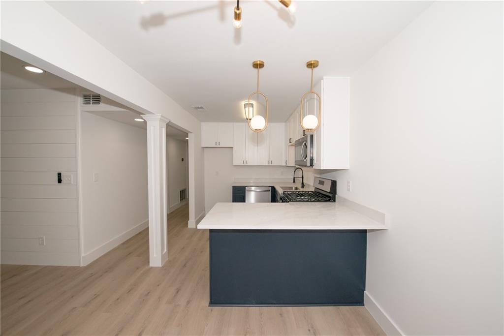 5143 Roswell Road Unit 2, Sandy Springs, Georgia 30342, 2 Bedrooms Bedrooms, ,2 BathroomsBathrooms,Residential,Sold,5143 Roswell Road Unit 2,7303460