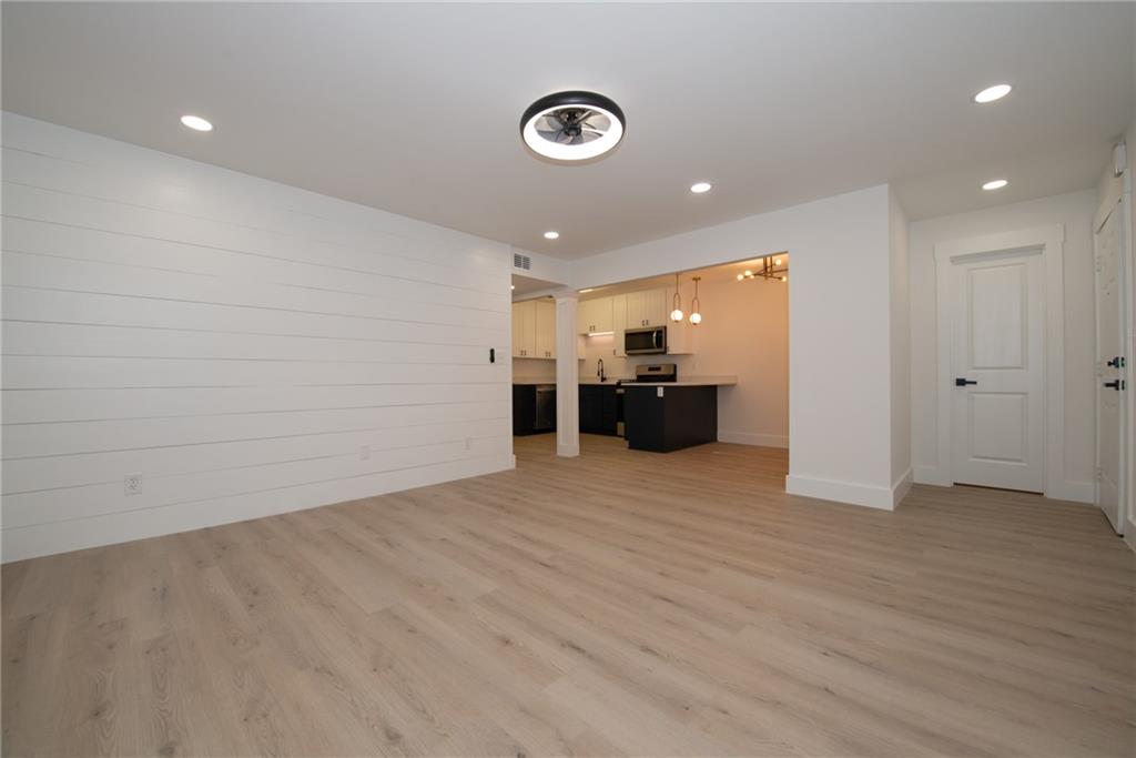 5143 Roswell Road Unit 2, Sandy Springs, Georgia 30342, 2 Bedrooms Bedrooms, ,2 BathroomsBathrooms,Residential,Sold,5143 Roswell Road Unit 2,7303460