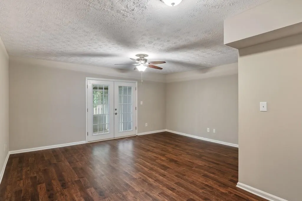 6700 Roswell Road Unit 16b, Sandy Springs, Georgia 30328, 2 Bedrooms Bedrooms, ,1 BathroomBathrooms,Residential,Sold,6700 Roswell Road Unit 16b,5738978