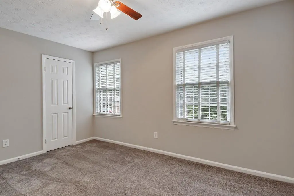 6700 Roswell Road Unit 16b, Sandy Springs, Georgia 30328, 2 Bedrooms Bedrooms, ,1 BathroomBathrooms,Residential,Sold,6700 Roswell Road Unit 16b,5738978