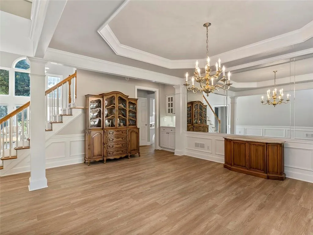 300 Craighead Drive, Sandy Springs, Georgia 30319, 4 Bedrooms Bedrooms, ,3 BathroomsBathrooms,Residential,Sold,300 Craighead Drive,6958166