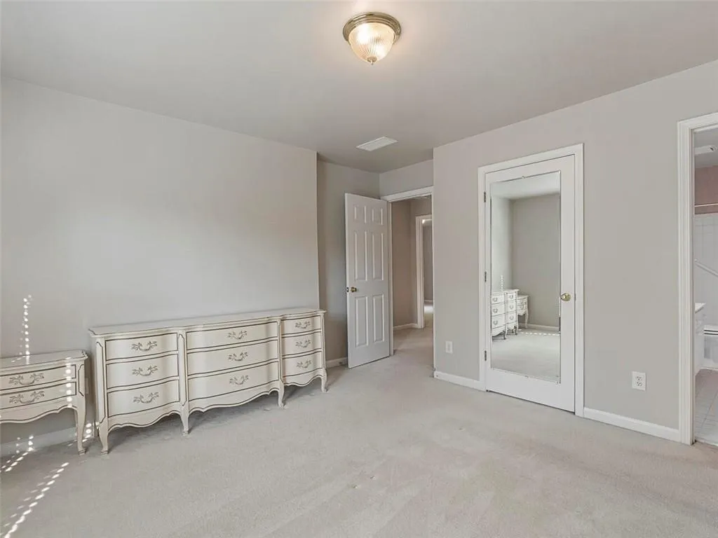 300 Craighead Drive, Sandy Springs, Georgia 30319, 4 Bedrooms Bedrooms, ,3 BathroomsBathrooms,Residential,Sold,300 Craighead Drive,6958166