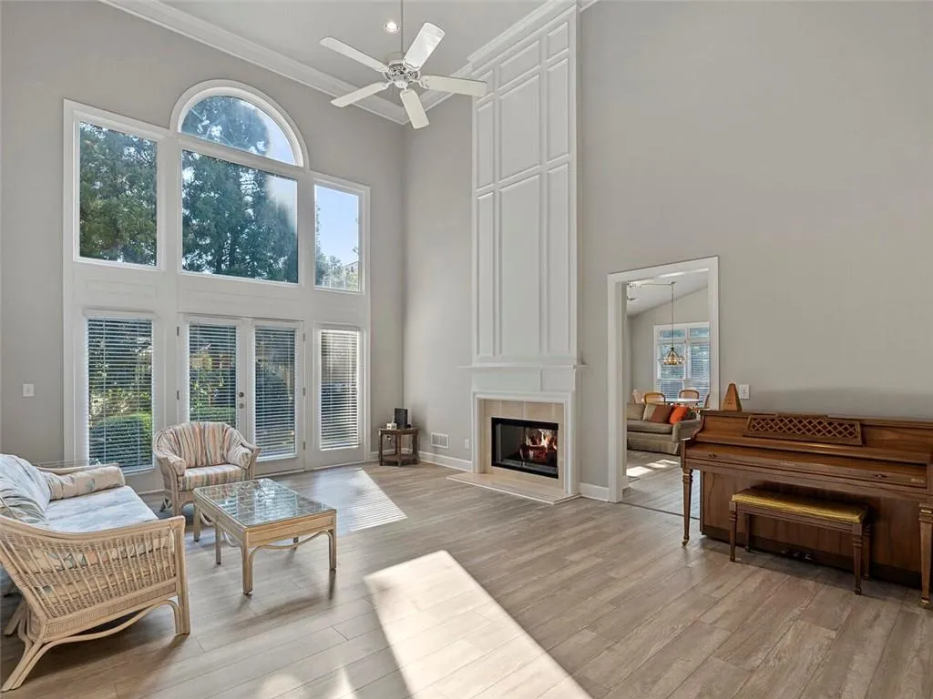 300 Craighead Drive, Sandy Springs, Georgia 30319, 4 Bedrooms Bedrooms, ,3 BathroomsBathrooms,Residential,Sold,300 Craighead Drive,6958166