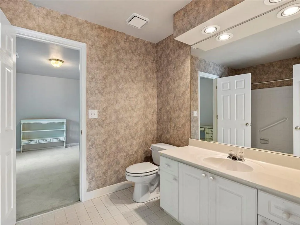 300 Craighead Drive, Sandy Springs, Georgia 30319, 4 Bedrooms Bedrooms, ,3 BathroomsBathrooms,Residential,Sold,300 Craighead Drive,6958166